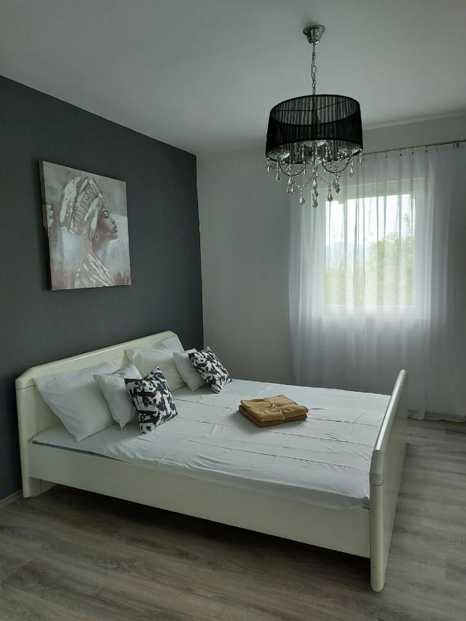 Vikendica Gaj Villa Gornji Milanovac Exteriör bild
